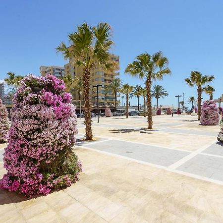 Hostal Costabella Powered By Faro Homes Fuengirola Kültér fotó